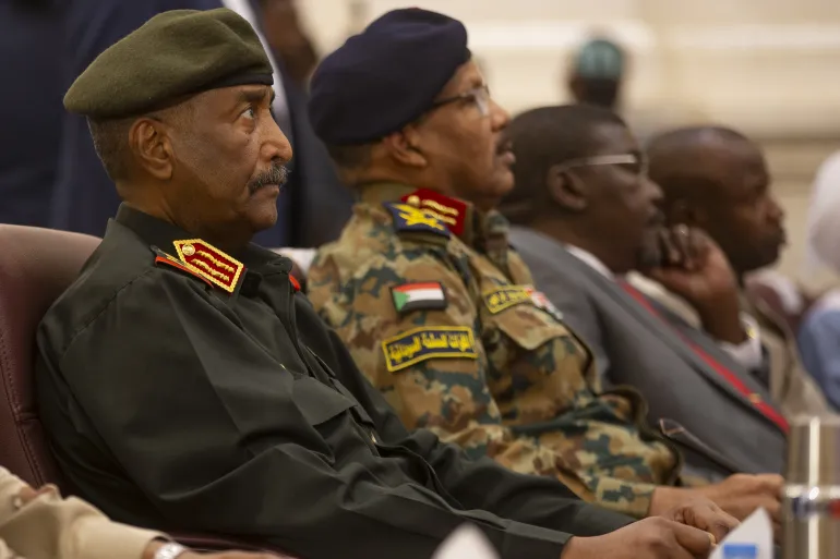 مساعد قائد الجيش السوداني: لن نكون طرفا بأي اتفاق مع السياسيين